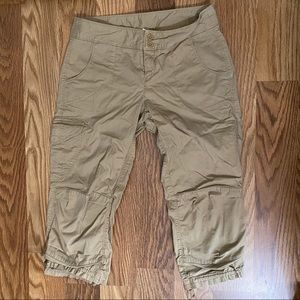 EUC The North Face Capris